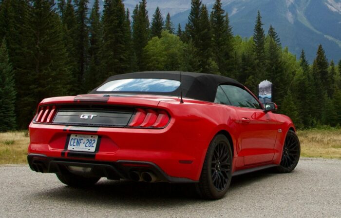 2024 Ford Mustang GT Convertible Engine