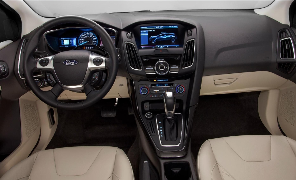 2024 Ford Focus Electric Interior