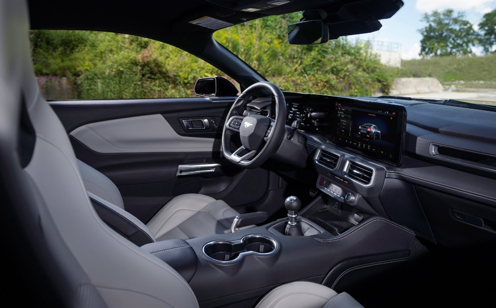 2024 Ford Mustang Interior